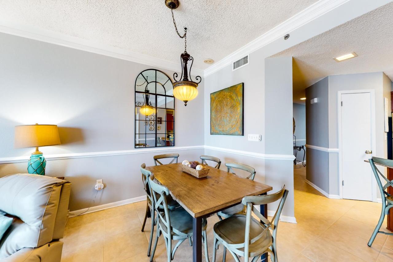 Phoenix VI 1114 Orange Beach Luaran gambar